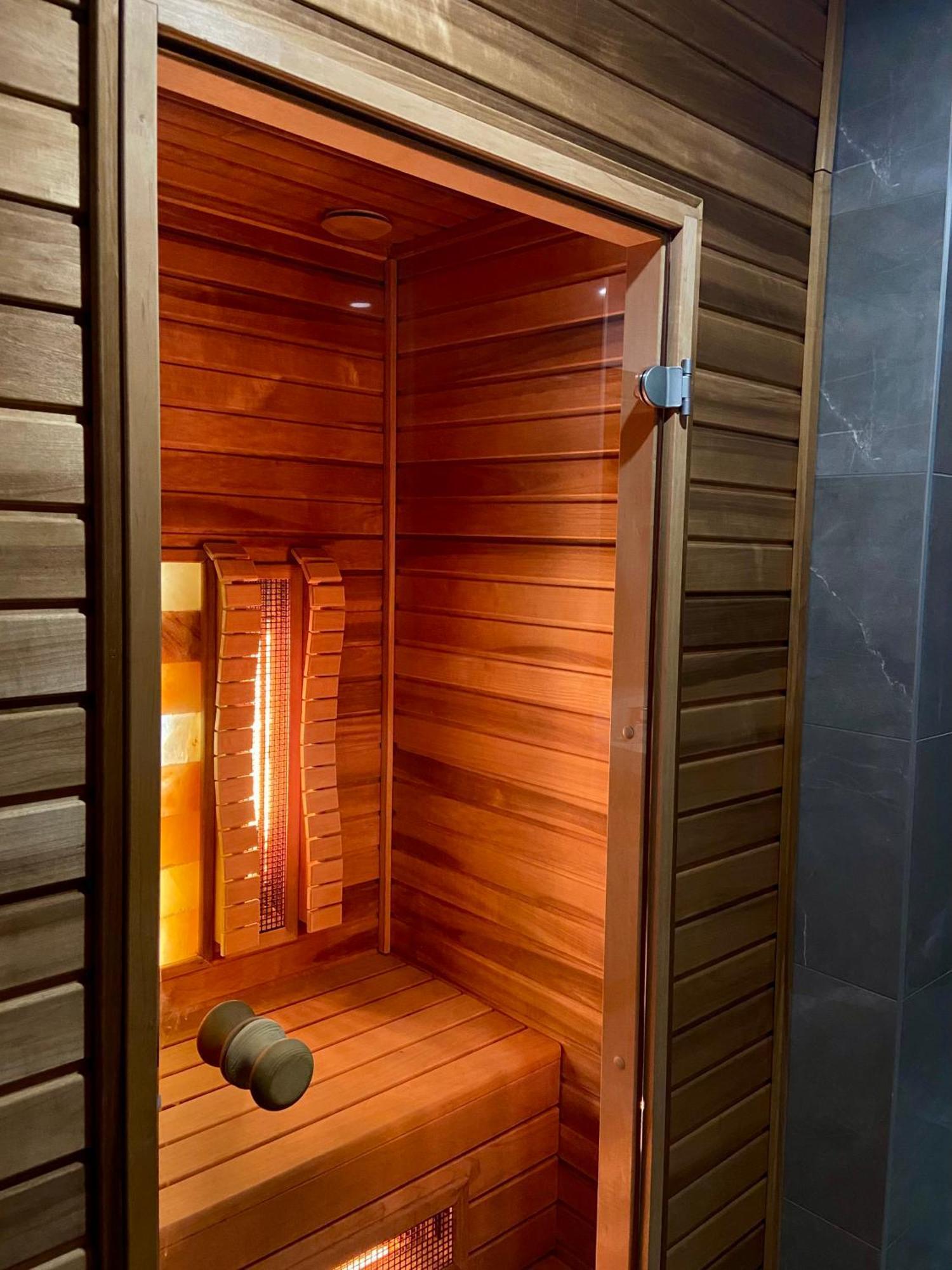 Artis Boutique Hotel Szombathely Exterior photo