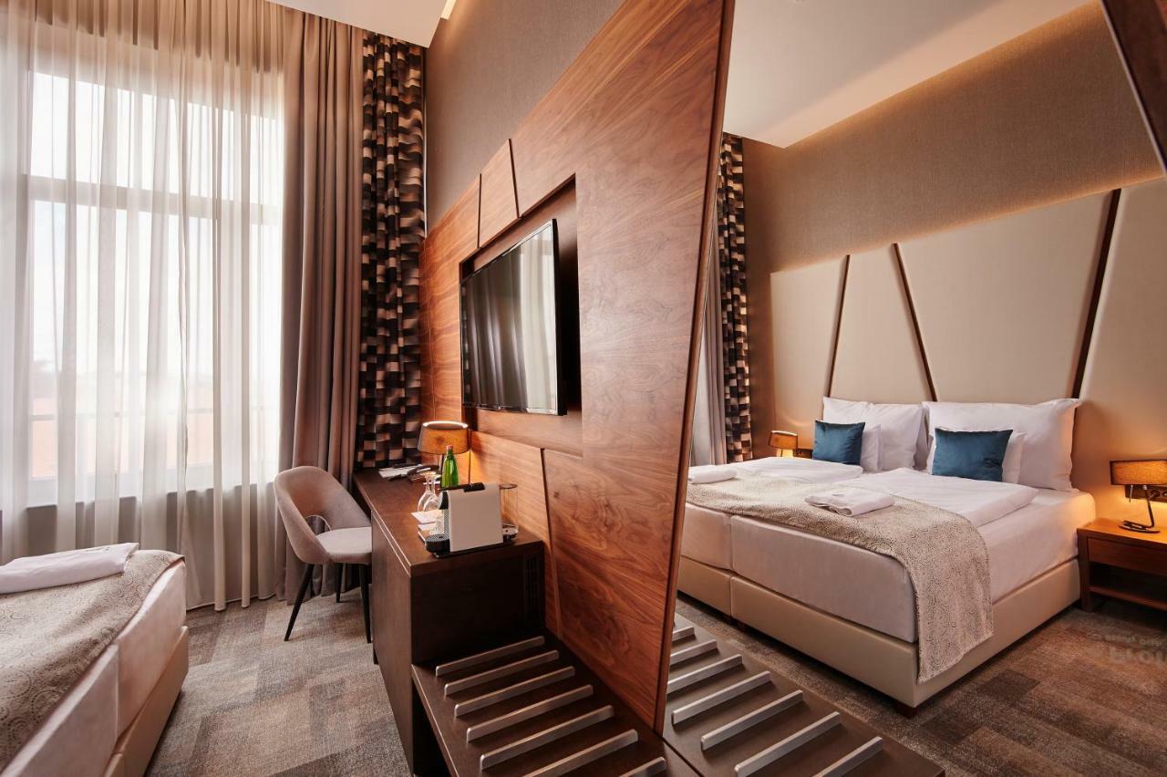 Artis Boutique Hotel Szombathely Exterior photo