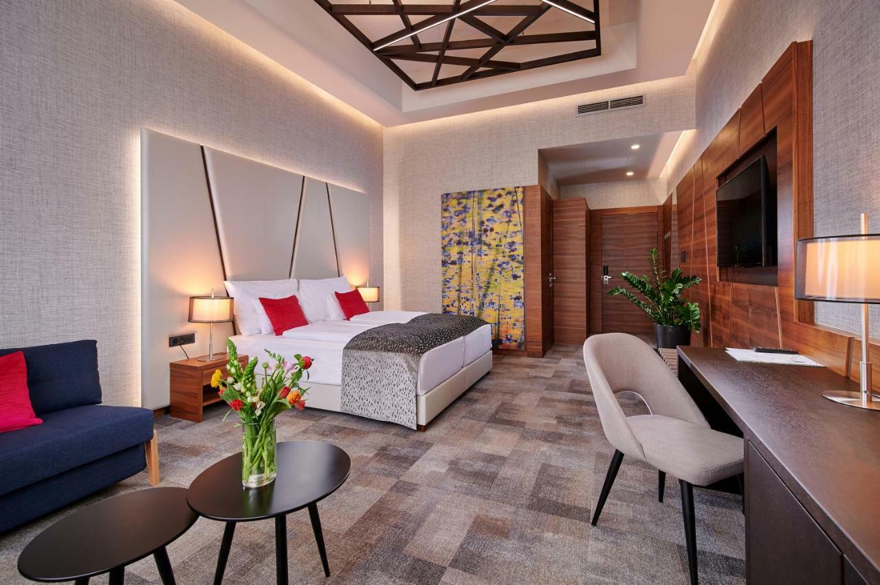 Artis Boutique Hotel Szombathely Exterior photo